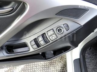 2013 HYUNDAI AVANTE MD ELANTRA M16 GDI SMART - 11