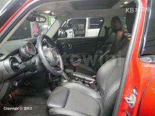 2018 MINI COOPER 5DOORS D 1.5 - 10