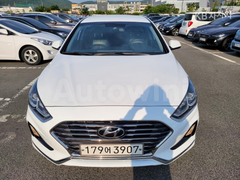 KMHE341DBKA478791 2019 HYUNDAI SONATA RISE 2.0 LPI 렌터카 STYLE-0