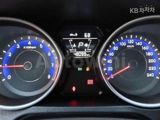 2015 HYUNDAI  AVANTE ELANTRA 1.6 GDI SMART BASIC - 8