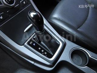 2015 HYUNDAI  AVANTE ELANTRA 1.6 GDI SMART BASIC - 9