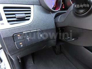 2015 HYUNDAI  AVANTE ELANTRA 1.6 GDI SMART BASIC - 12