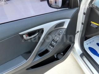 2015 HYUNDAI  AVANTE ELANTRA 1.6 GDI MORDERN 튜익스EDITIONII - 12
