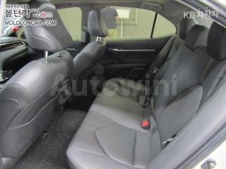 2018 TOYOTA CAMRY 2.5 - 10