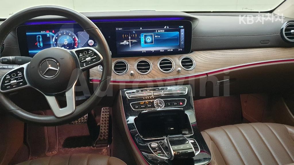 2020 MERCEDES BENZ E CLASS W213 E300 4MATIC EXCLUSIVE - 17
