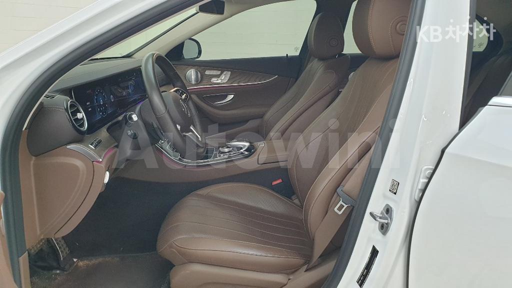 2020 MERCEDES BENZ E CLASS W213 E300 4MATIC EXCLUSIVE - 19