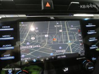 2019 TOYOTA CAMRY 2.5 HYBRID XLE - 15