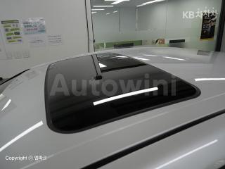 2019 TOYOTA CAMRY 2.5 HYBRID XLE - 16