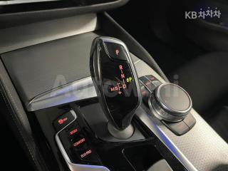 2017 BMW  5SERIES G30  530I XDRIVE M SPORT - 8