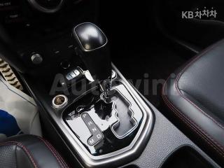 2017 SSANGYONG TIVOLI AIR GASOLINE 4WD RX - 12