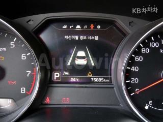 2018 KIA  CARNIVAL HIGH-ROOF-LIMOUSINE 3.3 GASOLINE 9 SEATS NOBLESSE SPECIAL - 12