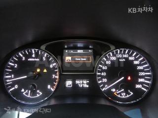 2014 NISSAN PATHFINDER 3.5 4WD LE - 7