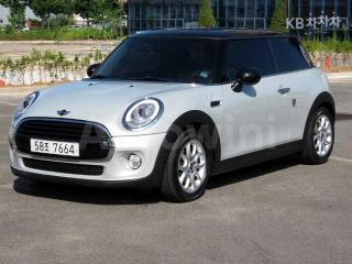 WMWXP5104J2H39450 2018 MINI COOPER 1.6 SE-1