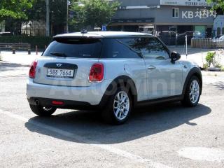 WMWXP5104J2H39450 2018 MINI COOPER 1.6 SE-3