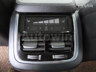 2017 VOLVO XC90 D5 MOMENTUM - 7