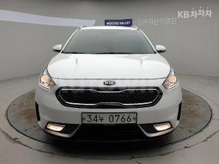 KNACB81CGHA003594 2017 KIA  NIRO 1.6 HEV PRESTIGE-1