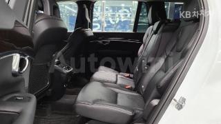 2017 VOLVO XC90 D5 MOMENTUM - 7