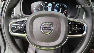 2017 VOLVO XC90 D5 MOMENTUM - 22