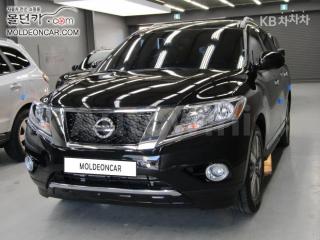 5N1AR2MMXGC610172 2016 NISSAN PATHFINDER 3.5 4WD LE-0