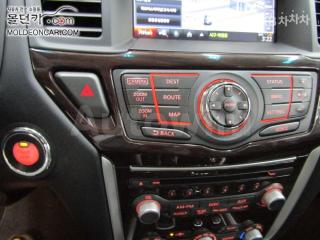 2016 NISSAN PATHFINDER 3.5 4WD LE - 13