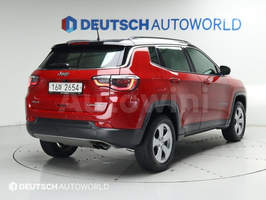 3C4NJDCB8JT372357 2018 JEEP COMPASS 2.4 4WD LIMITED(11년~현재)-1