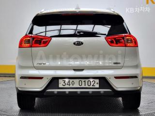 KNACB81CGHA036350 2017 KIA  NIRO 1.6 HEV PRESTIGE-3