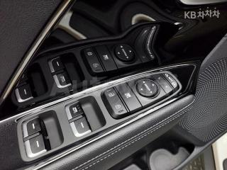 KNACB81CGHA036350 2017 KIA  NIRO 1.6 HEV PRESTIGE-4