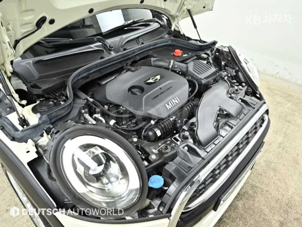 WMWXP7101JT878521 2018 MINI COOPER S 1.6 BASIC-5
