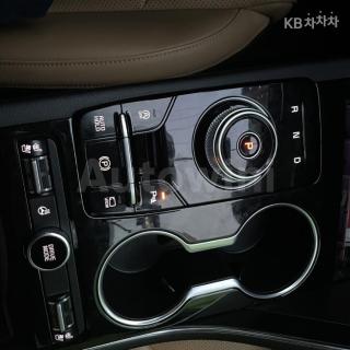 2021 KIA K5 3RD GEN 1.6 GASOLINE TURBO NOBLESSE - 9