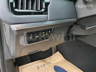 2020 KIA STINGER 2.0 TURBO 2WD PLATINUM - 17