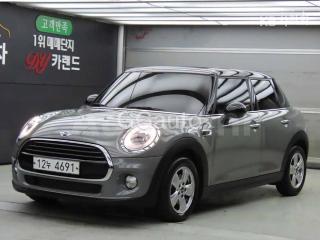 WMWXV3106JTE91965 2018 MINI COOPER D 1.5 BASIC-0
