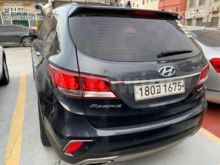 KMHSN81XBHU218443 2017 HYUNDAI MAXCRUZ DIESEL(E-VGT)2.2 2WD EXCLUSIVE 7 SEATS BASIC-3