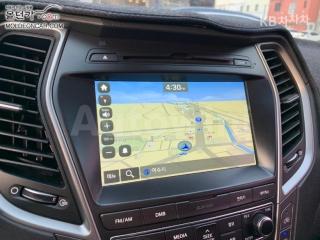 2017 HYUNDAI MAXCRUZ DIESEL(E-VGT)2.2 2WD EXCLUSIVE 7 SEATS BASIC - 9
