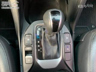 2017 HYUNDAI MAXCRUZ DIESEL(E-VGT)2.2 2WD EXCLUSIVE 7 SEATS BASIC - 13