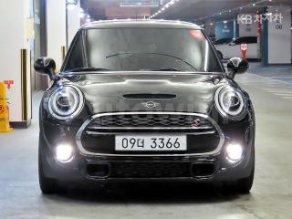 WMWXP7100K2L16584 2019 MINI COOPER S 1.6 BASIC-1