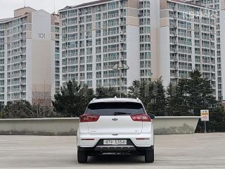 2018 KIA  NIRO 1.6 HEV PRESTIGE - 3