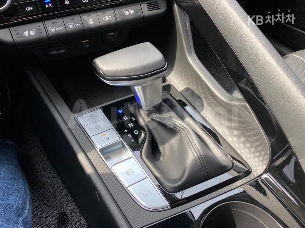 2020 HYUNDAI  AVANTE CN7  1.6 GASOLINE 인스퍼레이션 - 16