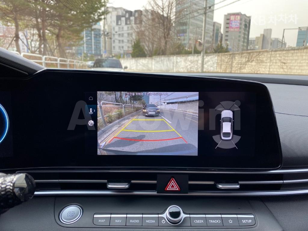2020 HYUNDAI  AVANTE CN7  1.6 GASOLINE 인스퍼레이션 - 13