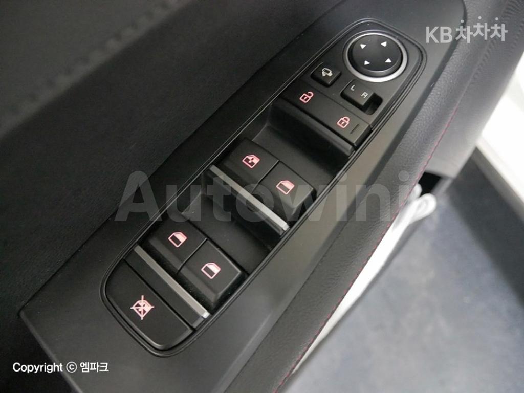 2019 KIA  K3 GT 1.6 T-GDI 4 DOOR PLUS - 18