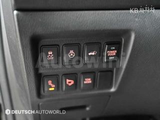 2016 NISSAN PATHFINDER 3.5 4WD SE - 17