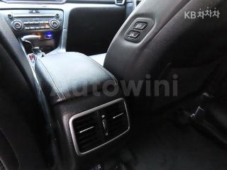 2019 KIA THE BOLD 2.0 DIESEL 2WD PRESTIGE - 17