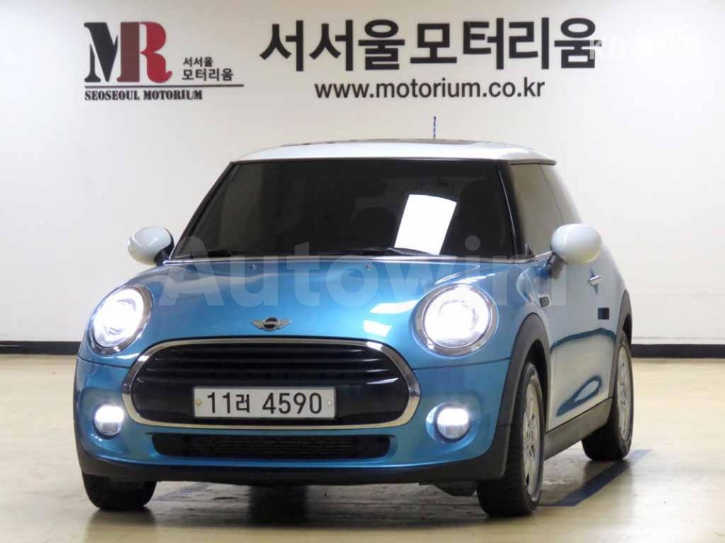WMWXN3101J2E02079 2018 MINI COOPER D 1.5 BASIC-0