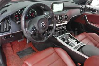 2020 KIA STINGER 3.3 TURBO 2WD 마스터즈 - 10