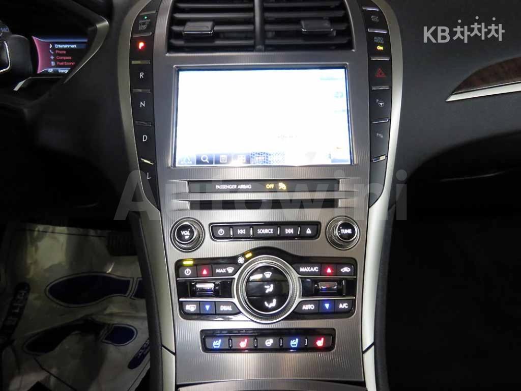 2020 LINCOLN MKZ 2.0 HYBRID 500A - 10