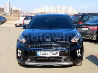 KNACA81CGLA416707 2020 KIA NIRO 1.6 LUXURY-0