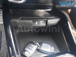 2020 KIA STONIC GASOLINE 1.4 MPI PRESTIGE - 11