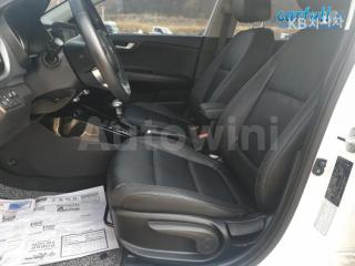 2020 KIA STONIC GASOLINE 1.4 MPI PRESTIGE - 16