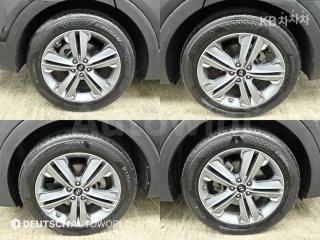 KMHSN81XDGU141340 2016 HYUNDAI MAXCRUZ DIESEL(E-VGT)2.2 4WD EXCLUSIVE 5 SEATS BASIC-4