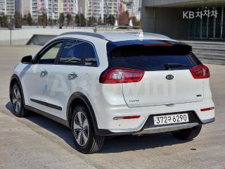2018 KIA  NIRO 1.6 HEV PRESTIGE - 16