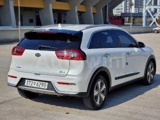 2018 KIA  NIRO 1.6 HEV PRESTIGE - 18